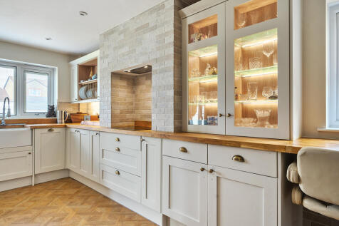Kitchen / Breakfast Room