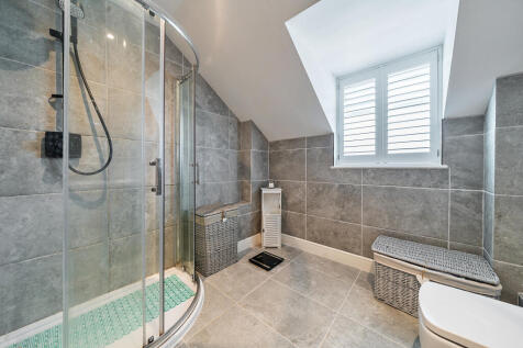 Ensuit Shower Room