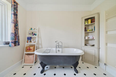 Ensuite Bathroom
