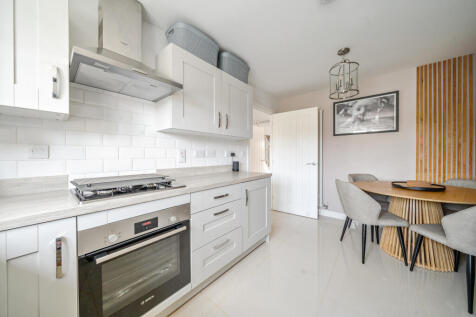 Kitchen / Breakfast Room