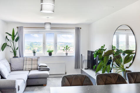 Open Plan Living Room / Kitchen