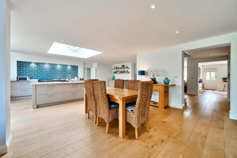 Open Plan Dining Room / Kitchen