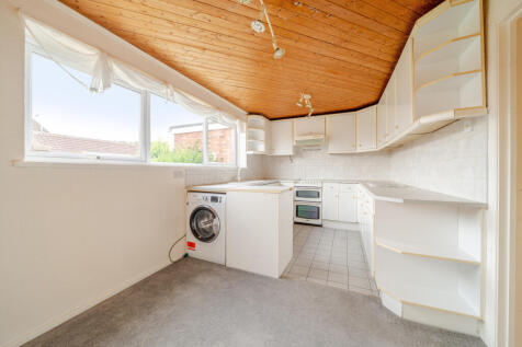 Kitchen / Breakfast Room