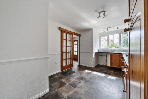Kitchen / Breakfast Room