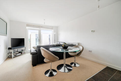 Open Plan Kitchen / Living Room
