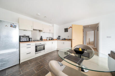 Open Plan Kitchen / Living Room