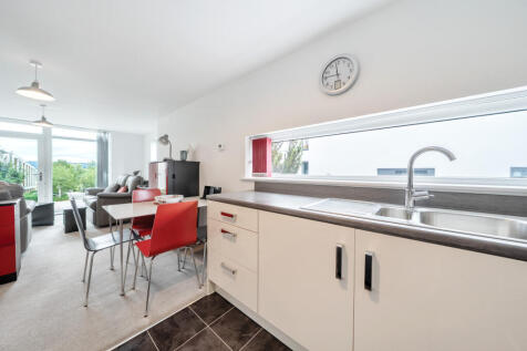 Open Plan Kitchen / Living / Dining Room