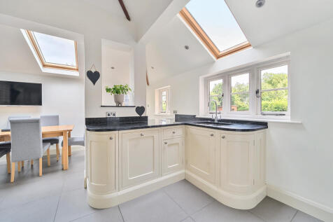 Open Plan Kitchen / Breakfast Room