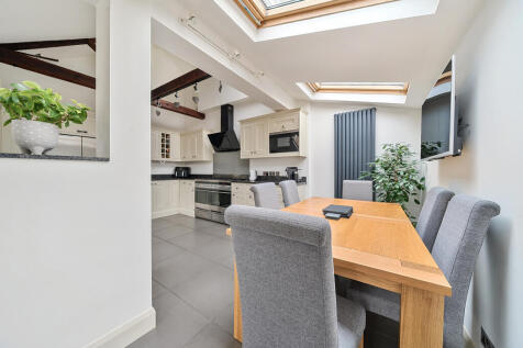 Open Plan Kitchen / Breakfast Room