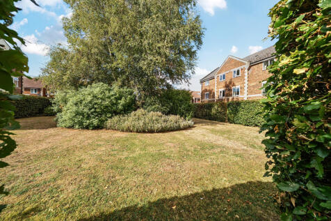 Communal gardens
