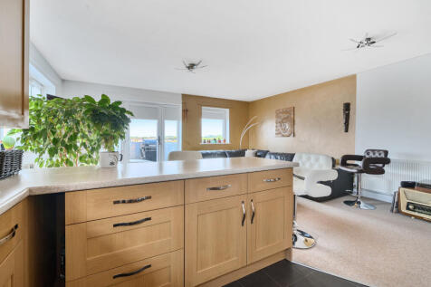 Open Plan Kitchen / Living. / Dining Room