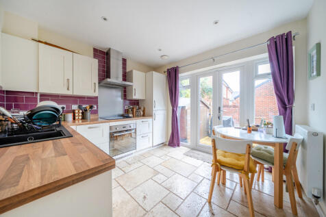 Kitchen / Breakfast Room