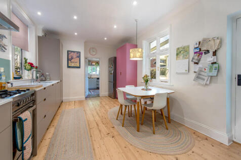 Kitchen / Breakfast Room