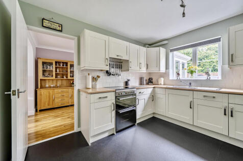 Kitchen / Breakfast Room