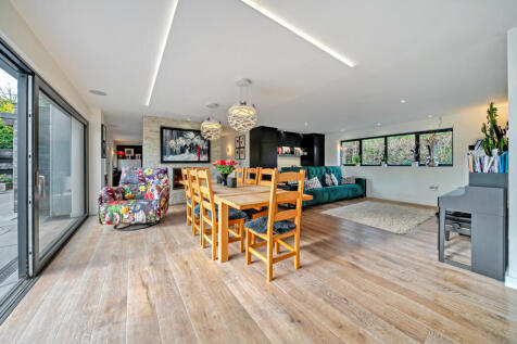 Kitchen / Snug / Dining Room