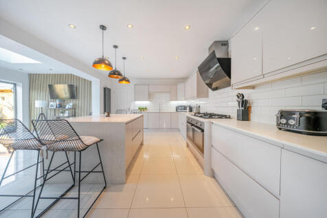 Kitchen / Breakfast Room