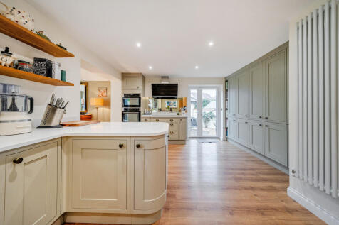 Kitchen / Breakfast Room