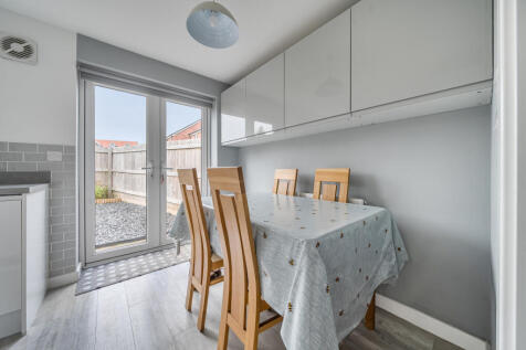 Kitchen / Breakfast Room