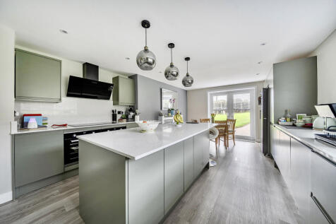 Kitchen / Breakfast Room