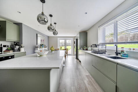 Kitchen / Breakfast Room