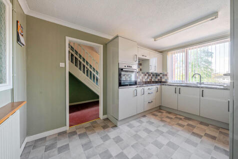 Kitchen / Breakfast Room