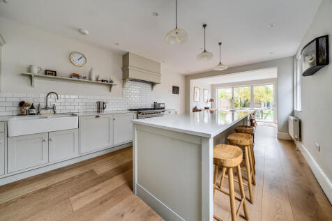 Kitchen / Breakfast Room