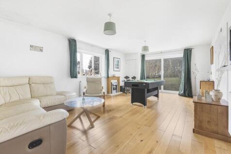 Sitting Room House