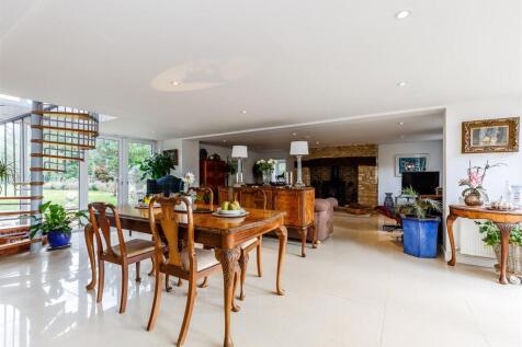 8311476-interior05.jpg