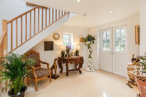 8304027-interior07.JPG