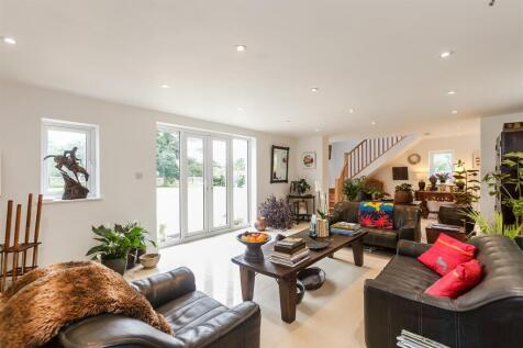 8304027-interior05.JPG