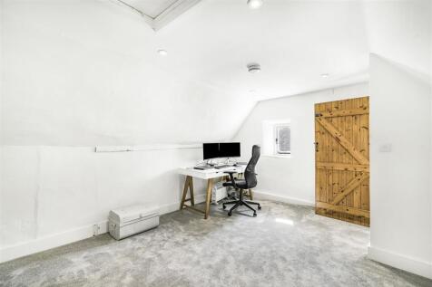 Study/Fourth Bedroom