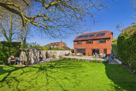 Rear Garden shot.jpg