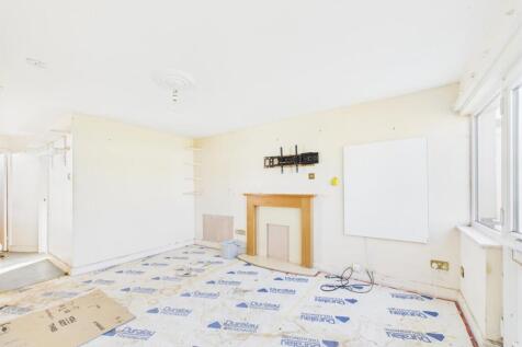 Living Room/Kitchen