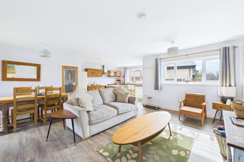 Open Plan Kitching/Living/Dining Area