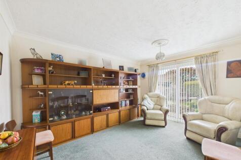 Sitting Room/Bedroom 3