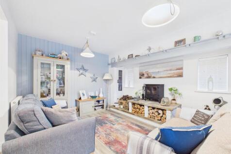 Open Plan Living/Dining Area