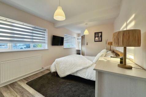 Downstairs Bedroom 2
