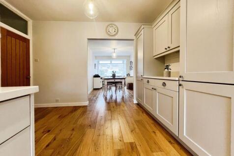 Kitchen/Dining