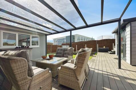 Rear Decking Area