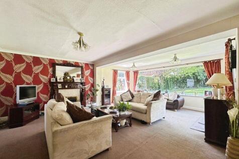 Extended Lounge