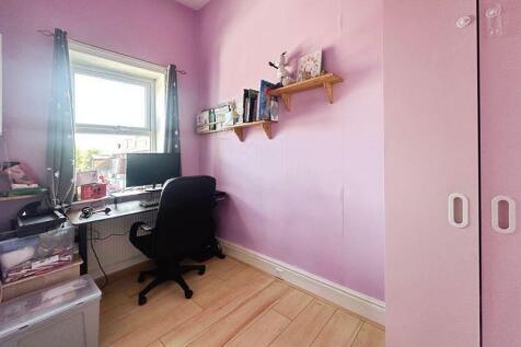Office/Bedroom 2