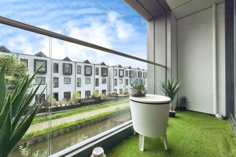 Balcony/ Views