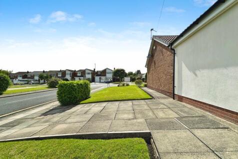 Side driveway 