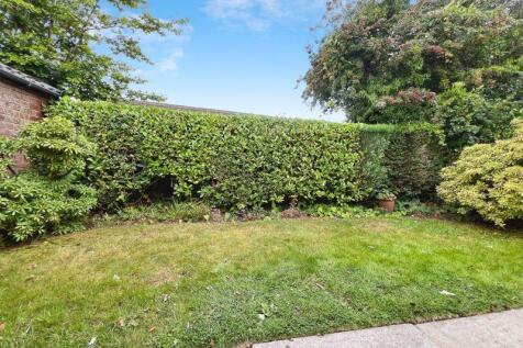 Lawned Garden