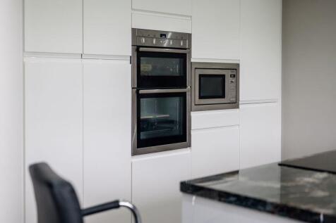 Oven