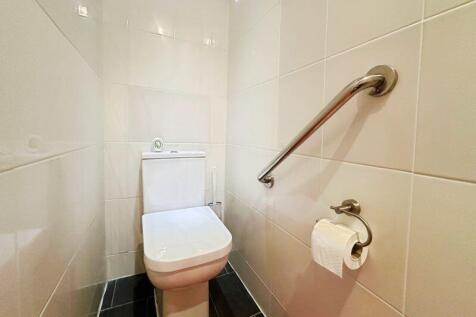 Downstairs wc