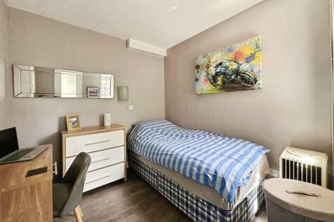 Downstairs Bedroom