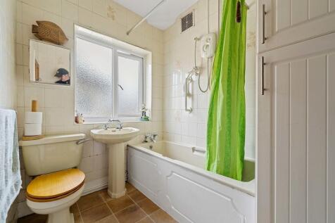 5 Kingsway, Newto...