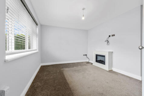 57 Queens Cres, U...