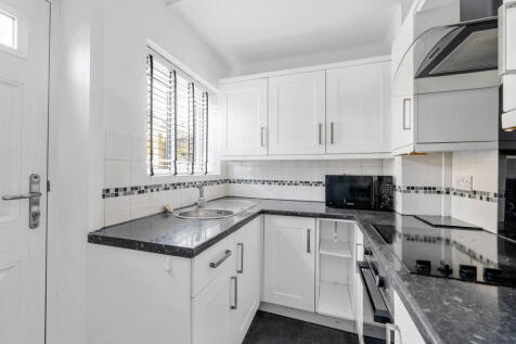 57 Queens Cres, U...
